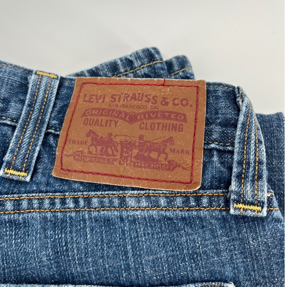 Levi's 514 Slim Straight Jeans Mens 38x32 Blue Medium Wash Denim Pants - Picture 4 of 9